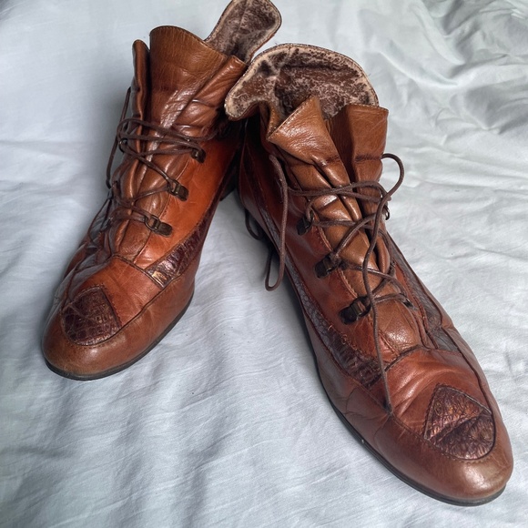 Fluevog & Fox Vintage ankle boots - Picture 1 of 4
